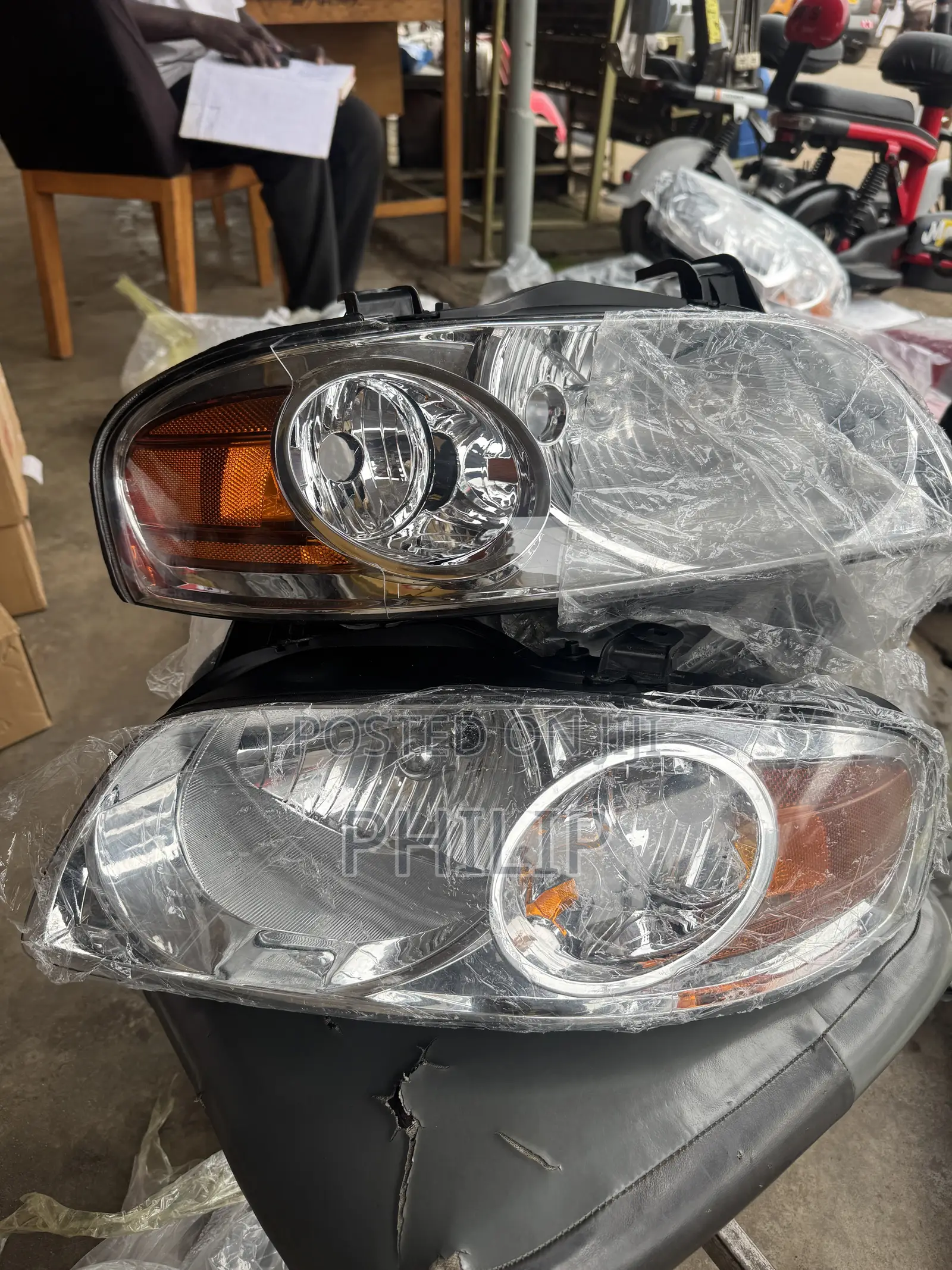 Nissan Sentra 2004,2005 Headlight Pair