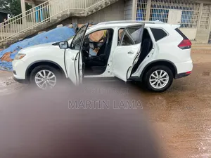 Nissan Rogue 2017 White