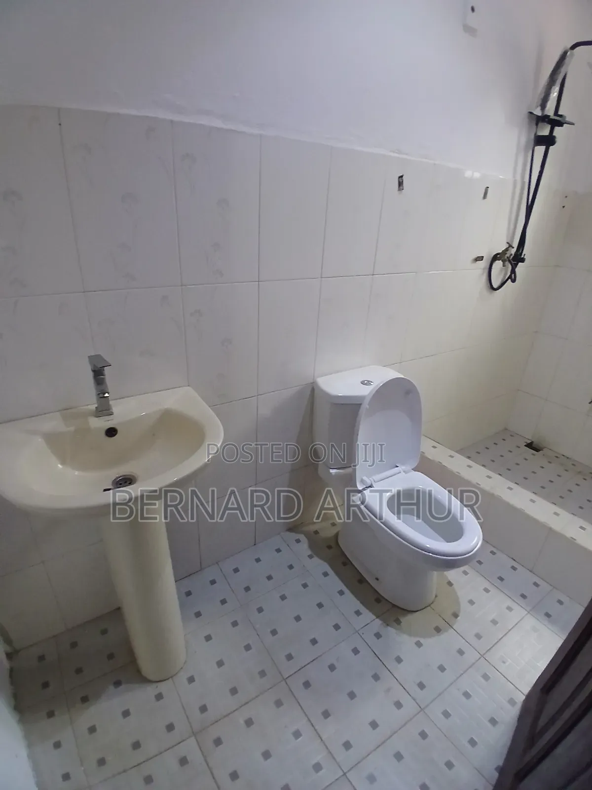 1bdrm Room & Parlour in Bernard Agency, Amasaman for rent