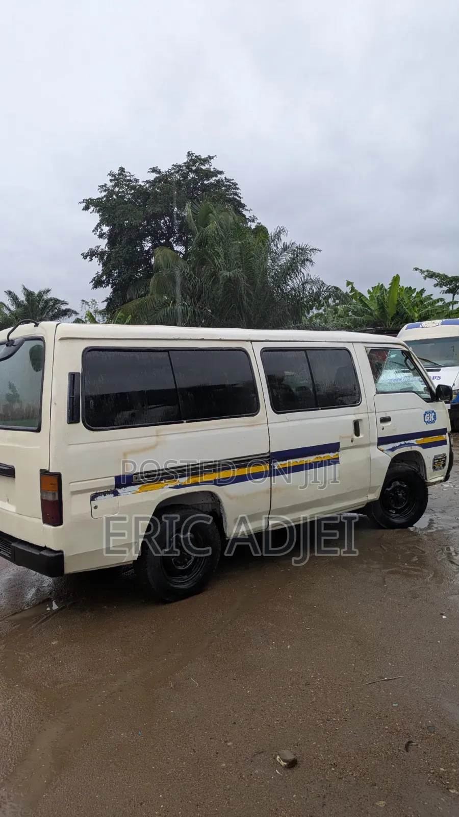 Nissan Caravan (Urvan) 2002 White