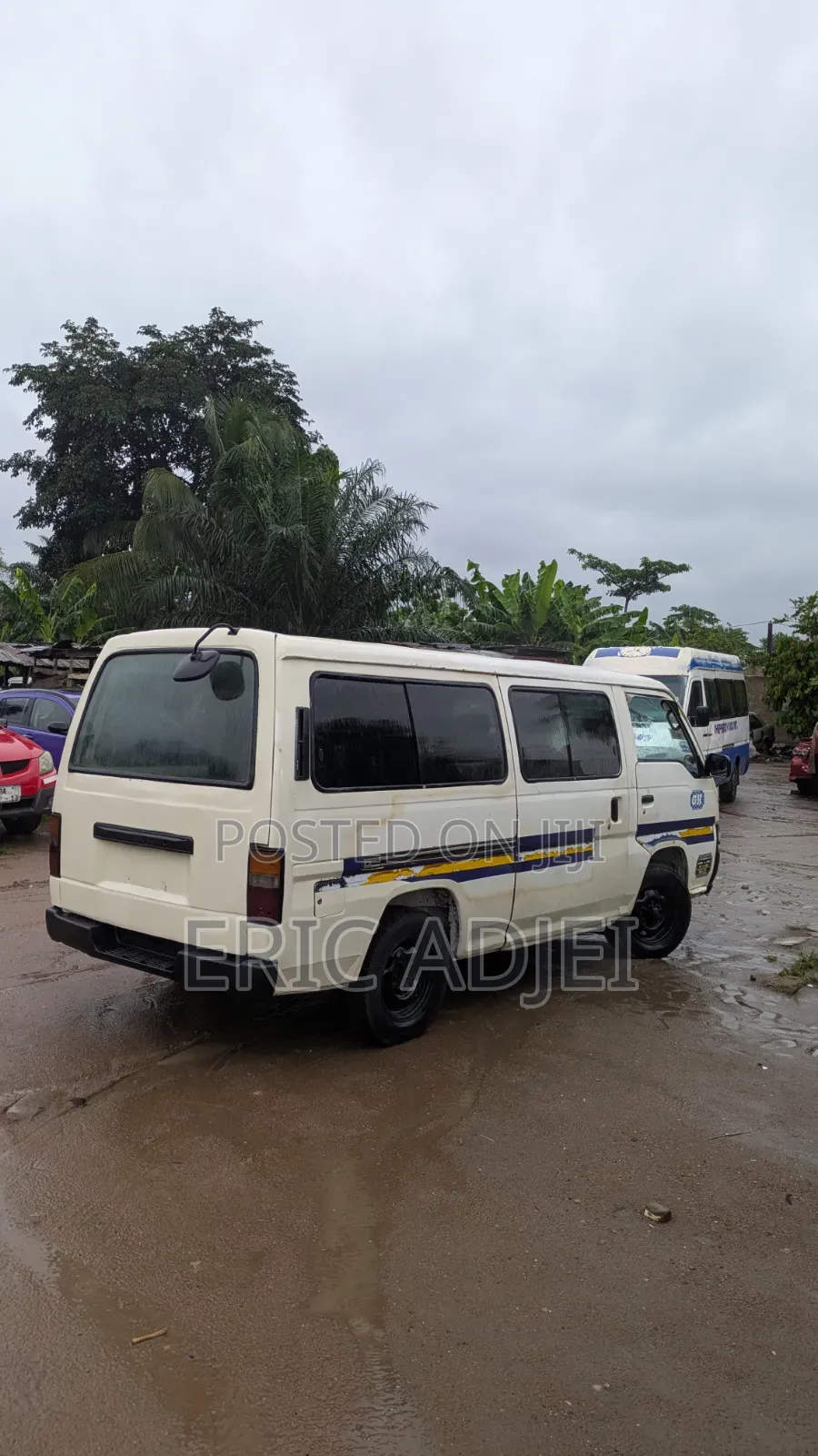 Nissan Caravan (Urvan) 2002 White