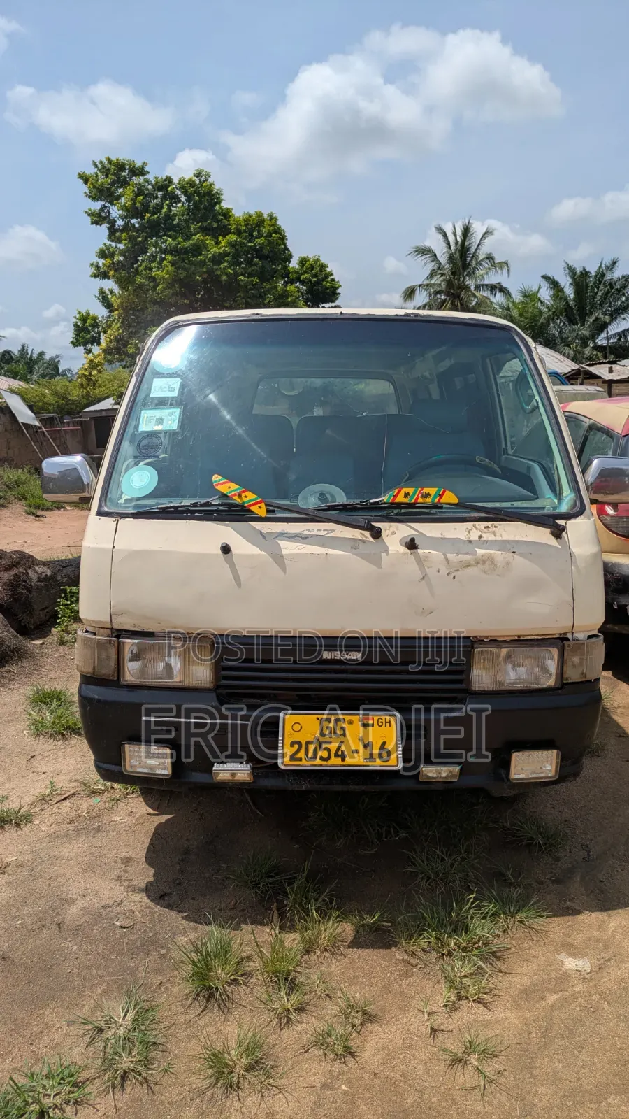 Nissan Caravan (Urvan) 2002 White
