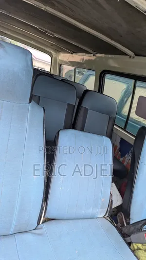 Nissan Caravan (Urvan) 2002 White