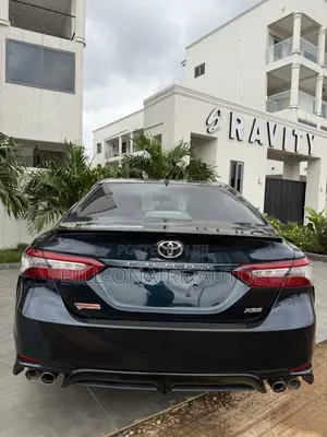 Toyota Camry XSE FWD (2.5L 4cyl 8AM) 2018 Blue