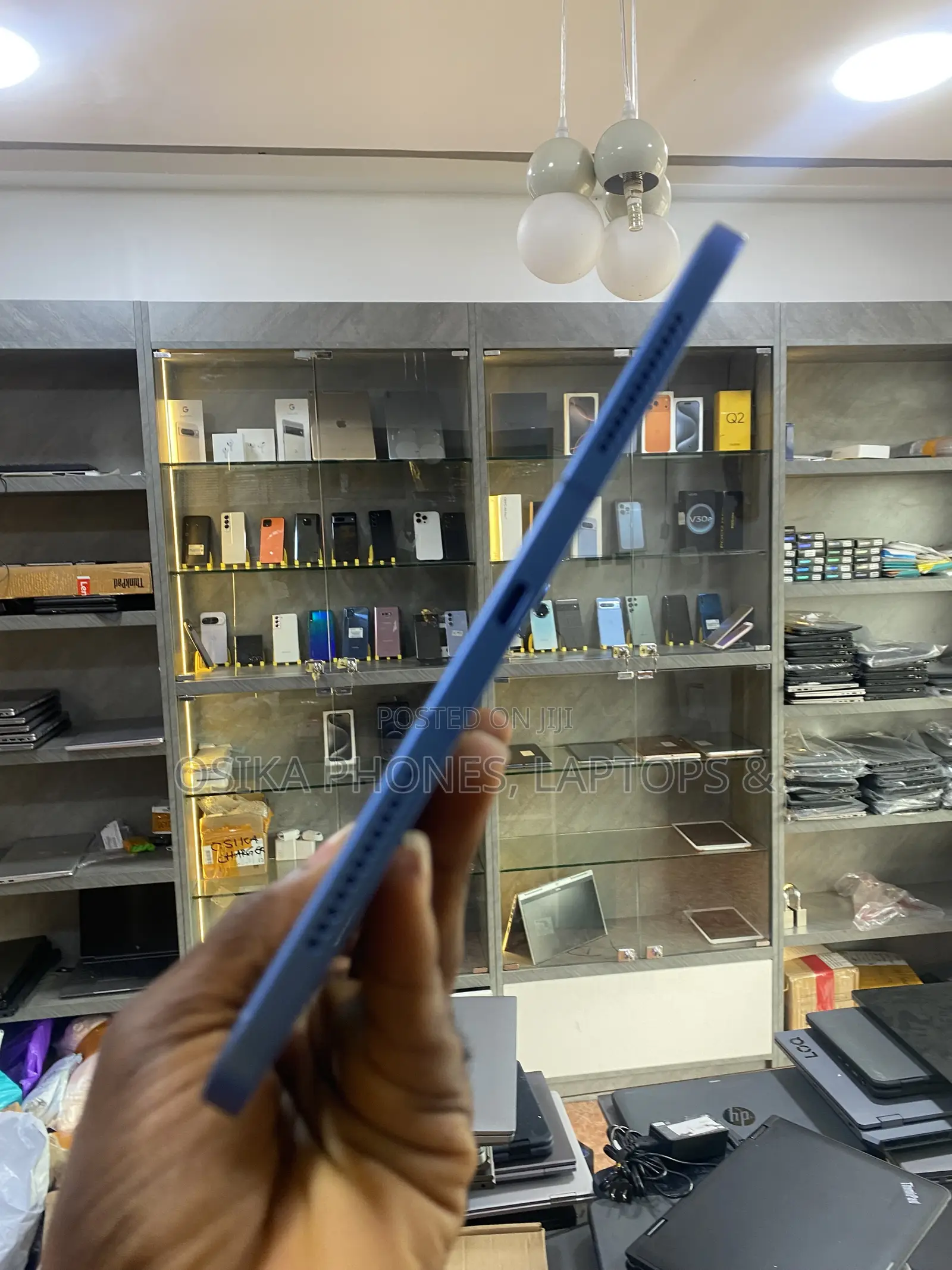 New Apple iPad Air 11 (2026) 128 GB Blue
