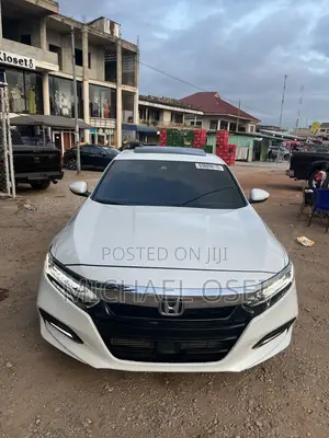 Honda Accord Touring 2.0T 2018 White