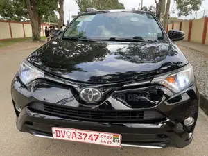 Toyota RAV4 XLE AWD (2.5L 4cyl 6A) 2017 Black