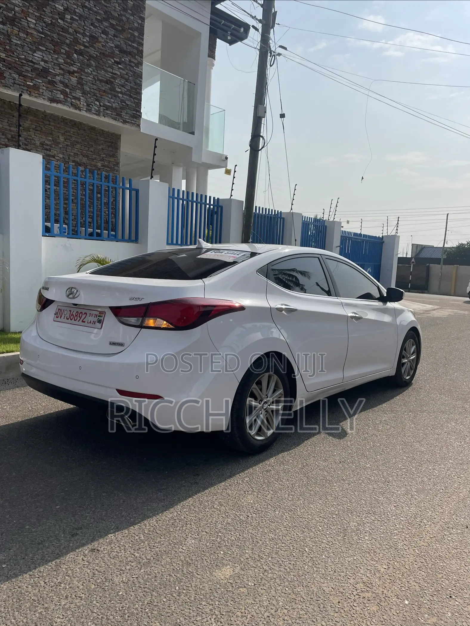 Hyundai Avante 2015 White