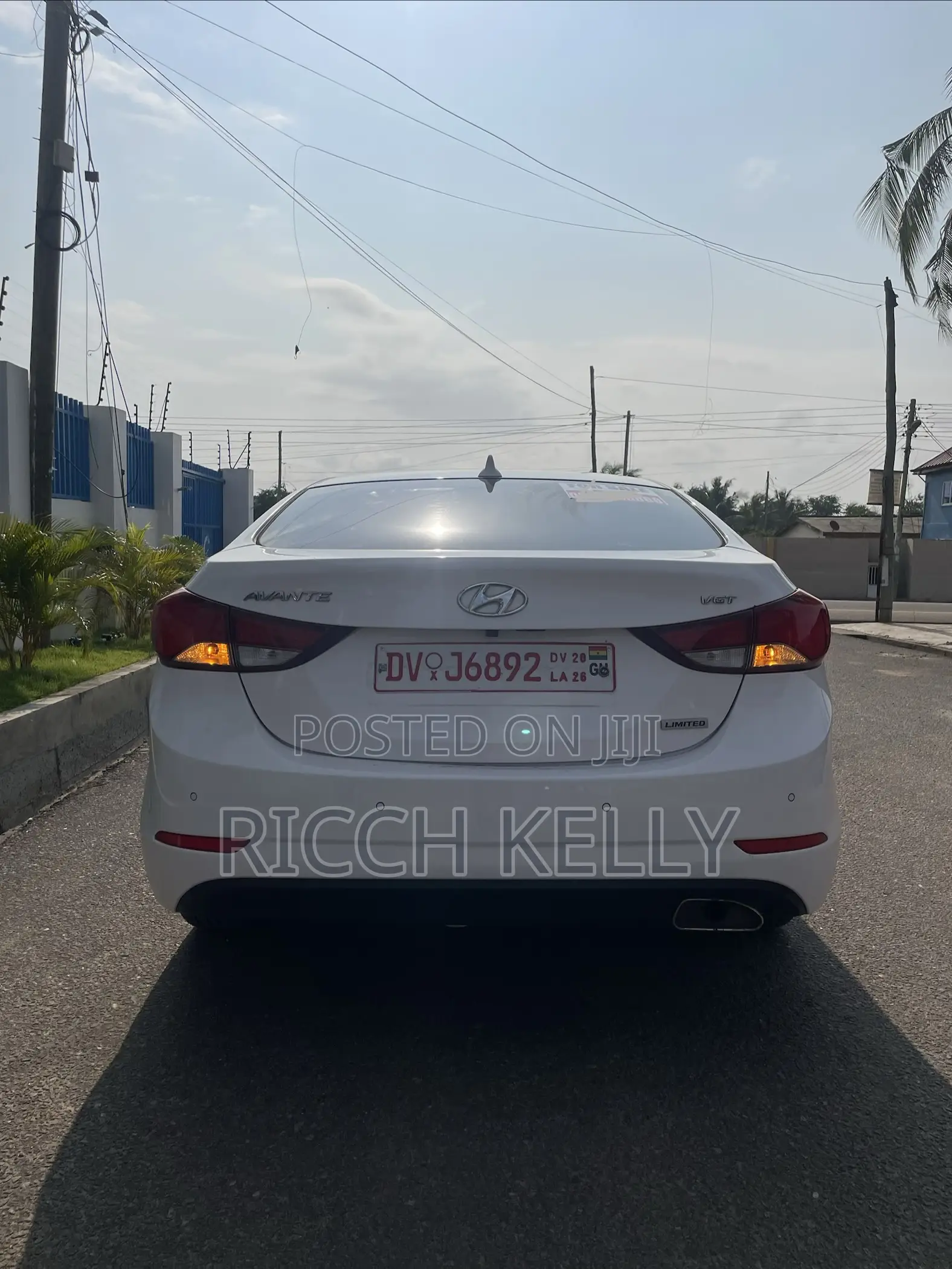 Hyundai Avante 2015 White