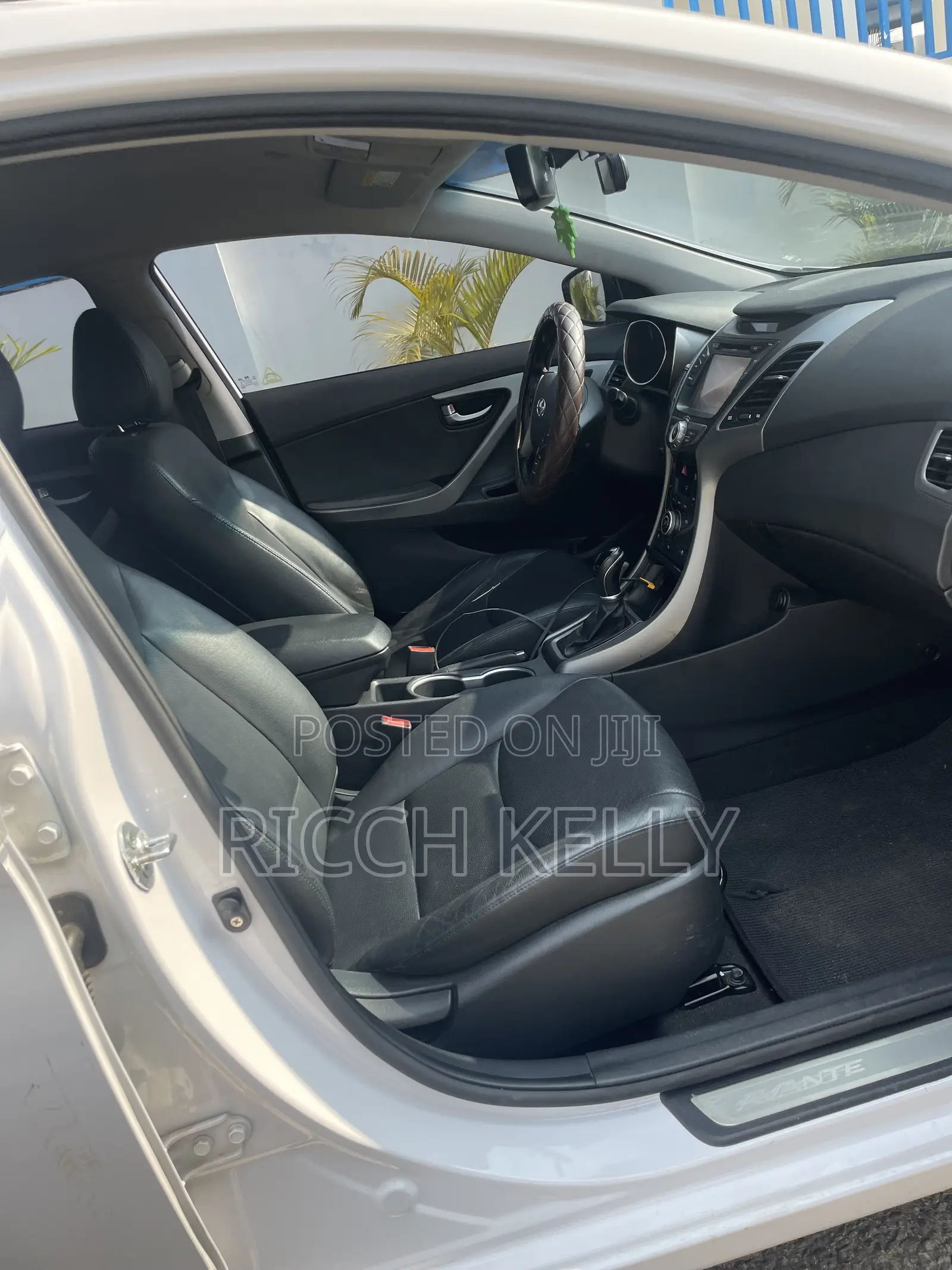 Hyundai Avante 2015 White