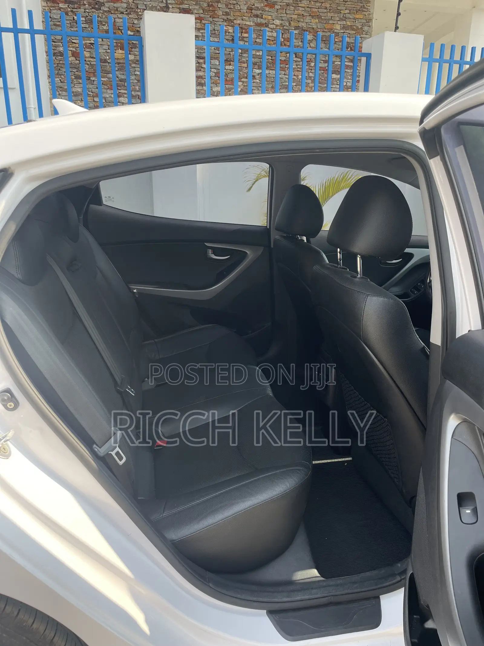 Hyundai Avante 2015 White