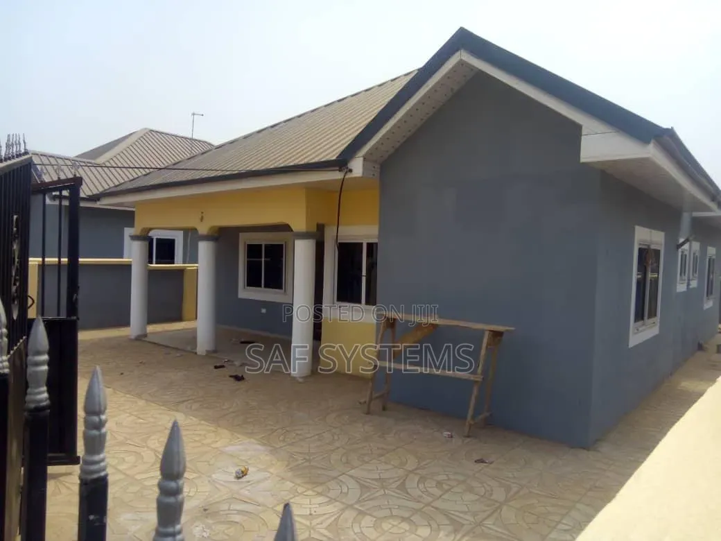 2bdrm House in Adom Estate, Community 25 for rent