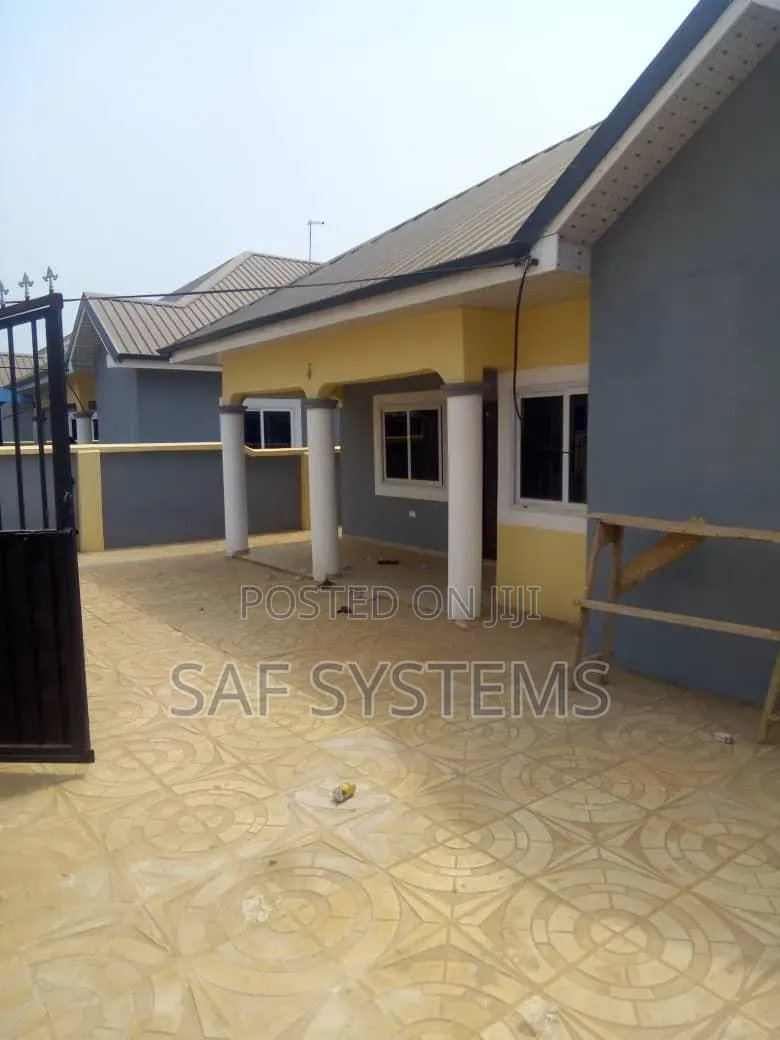 2bdrm House in Adom Estate, Community 25 for rent