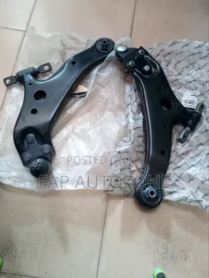 0621. Original Toyota Highlander Lower Arm Assembly Imported From USA