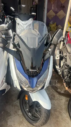 Honda Forza 2022 White