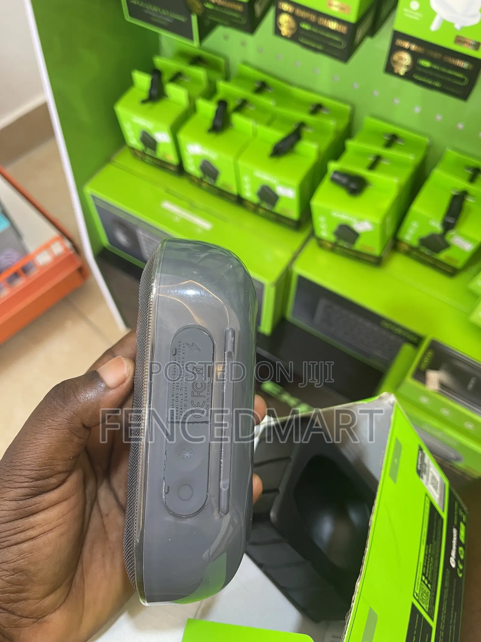 Oraimo SpaceBox Portable Bluetooth Speaker
