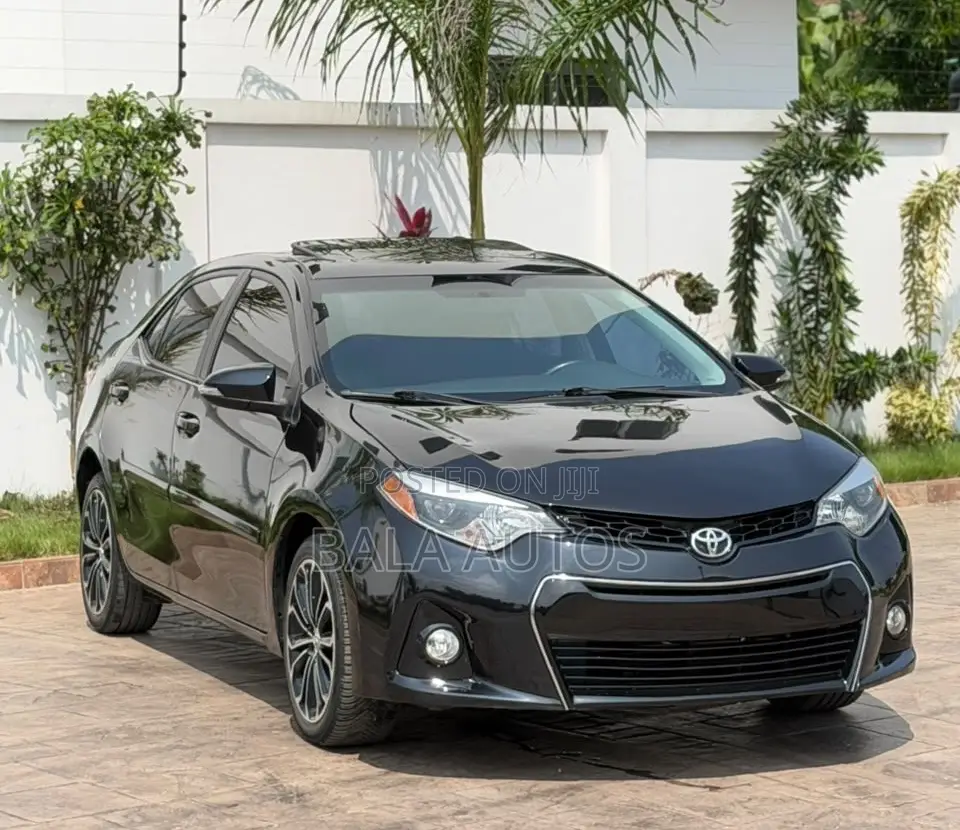 Toyota Corolla 2016 Black