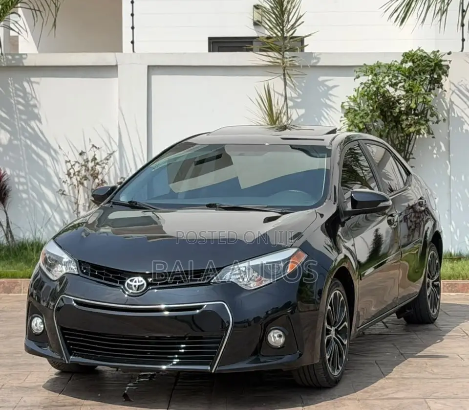 Toyota Corolla 2016 Black