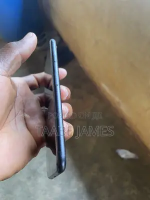 Apple iPhone 7 32 GB Black