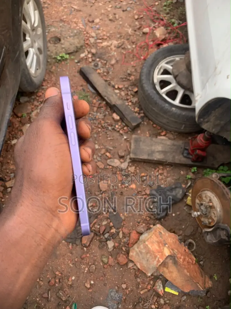 Apple iPhone 12 64 GB Purple