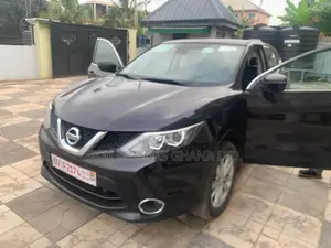 Nissan Qashqai 2015 Black
