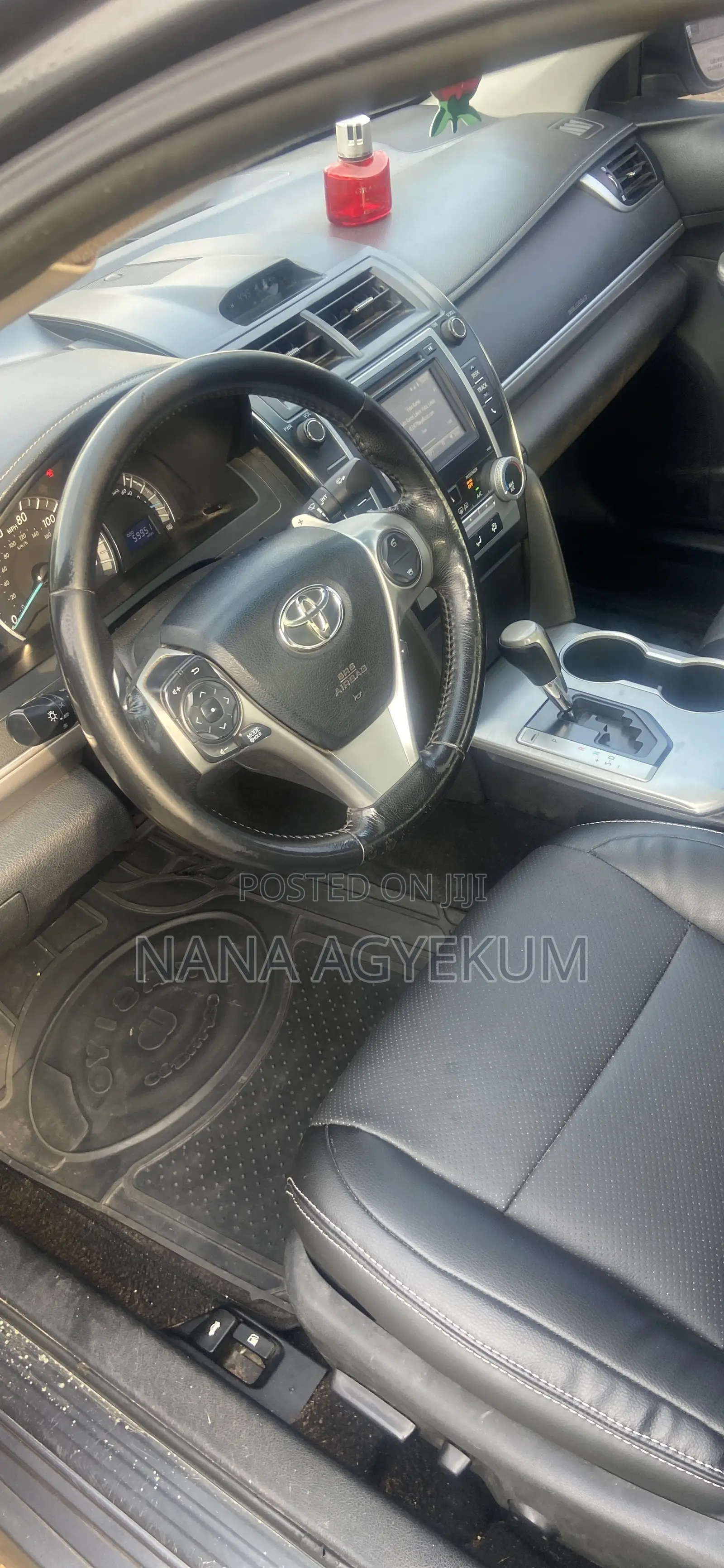Toyota Camry SE 4dr Sedan (2.5L 4cyl 6A) 2012 Gray