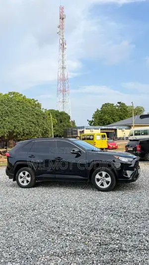 Toyota RAV4 2022 Black
