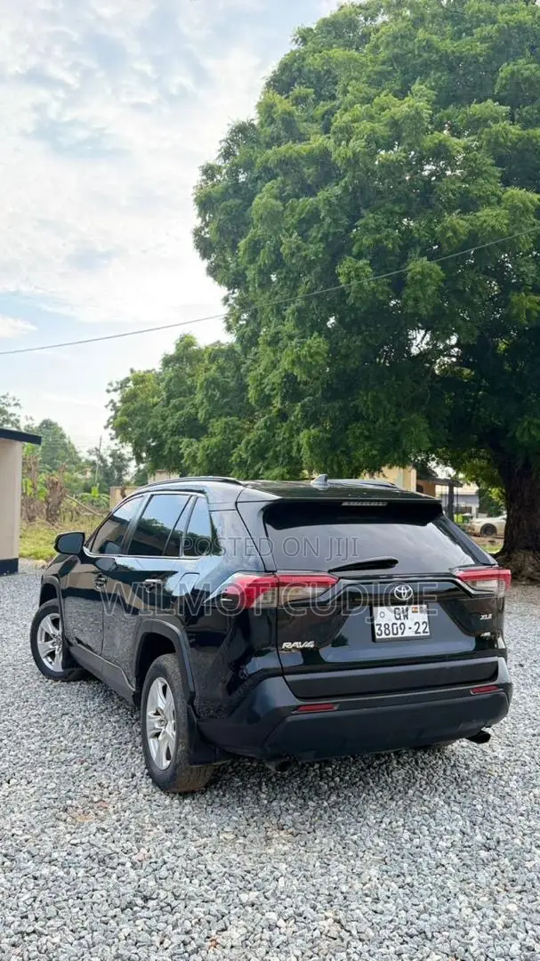 Toyota RAV4 2022 Black