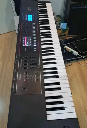Roland JUNO-D7 Portable 76-Key Synthesizer Keyboard