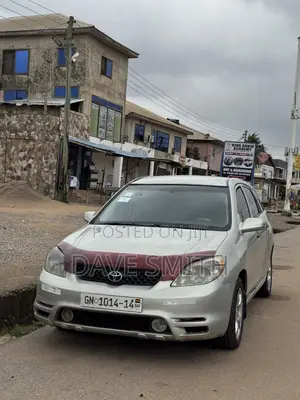 Toyota Matrix XR Hatchback FWD (1.8L 4cyl 4A) 2004 Silver