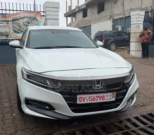 Honda Accord 2018 White