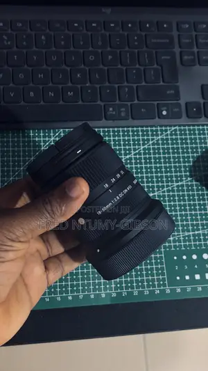 Sigma 18-50mm F2.8 Dc Dn Canon Rf Lens
