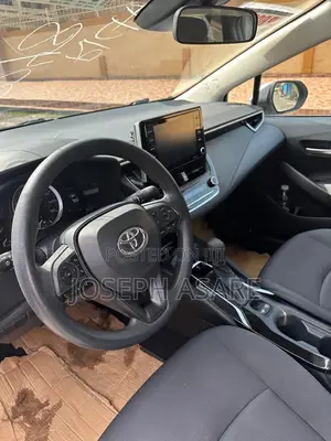 Toyota Corolla LE 2021