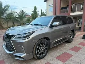 Lexus LX 570 AWD 2018 Gray