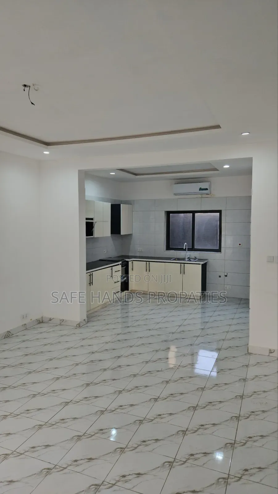 2bdrm Townhouse / Terrace in Accra Metropolitan for rent