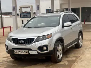 Kia Sorento 2012 Silver