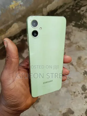 Samsung Galaxy A05 64 GB Green