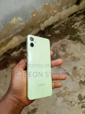 Samsung Galaxy A05 64 GB Green