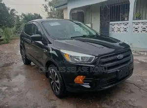 Ford Escape S FWD 2017 Black