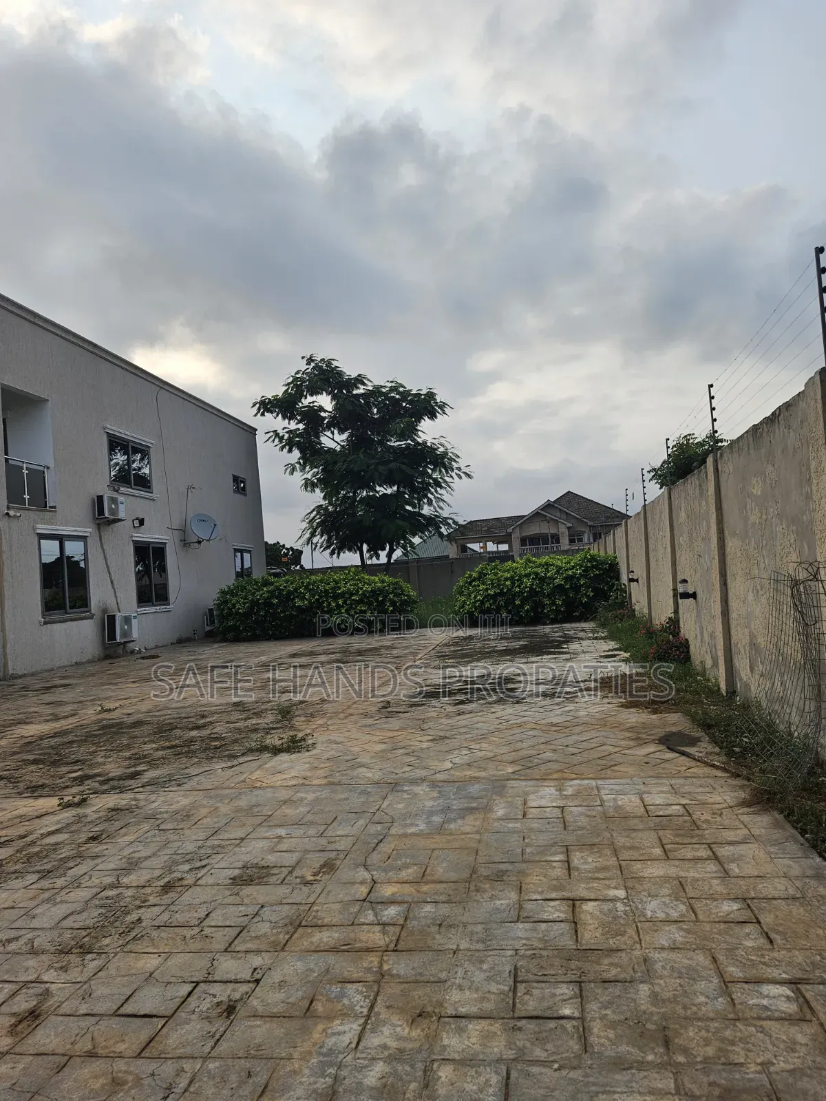 Furnished 4bdrm Duplex in Accra Metropolitan for rent