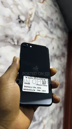 Apple iPhone SE (2020) 64 GB Black