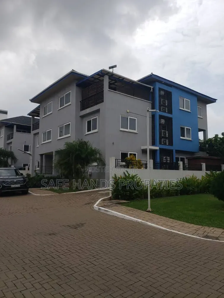 5bdrm House in Accra Metropolitan for rent