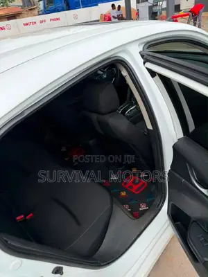 Honda Civic EX Sedan 2018 White