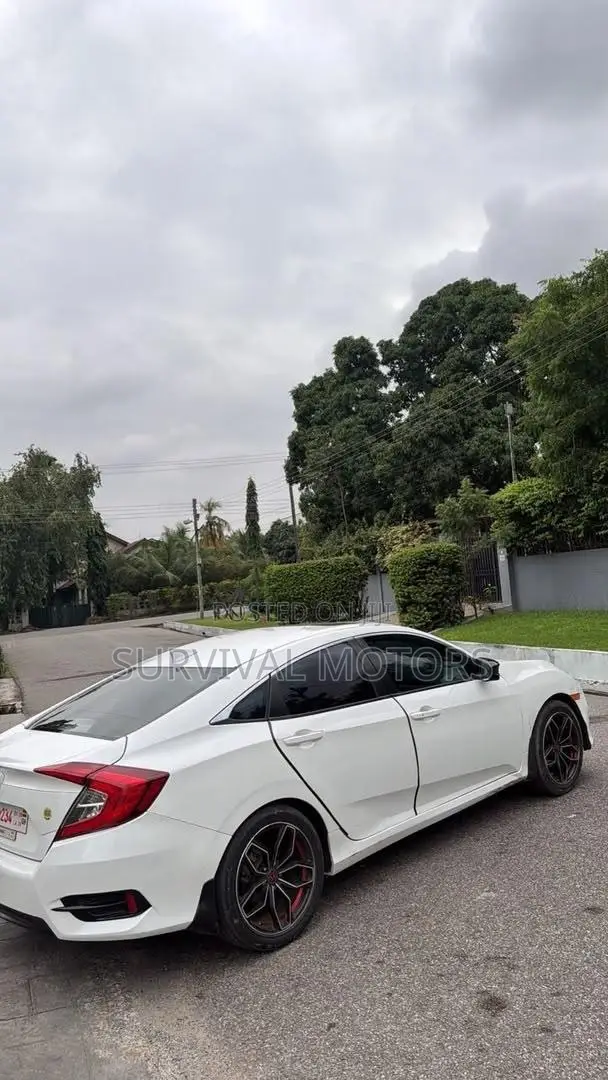 Honda Civic EX Sedan 2018 White