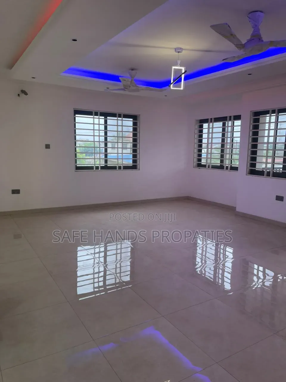 6bdrm House in Accra Metropolitan for sale