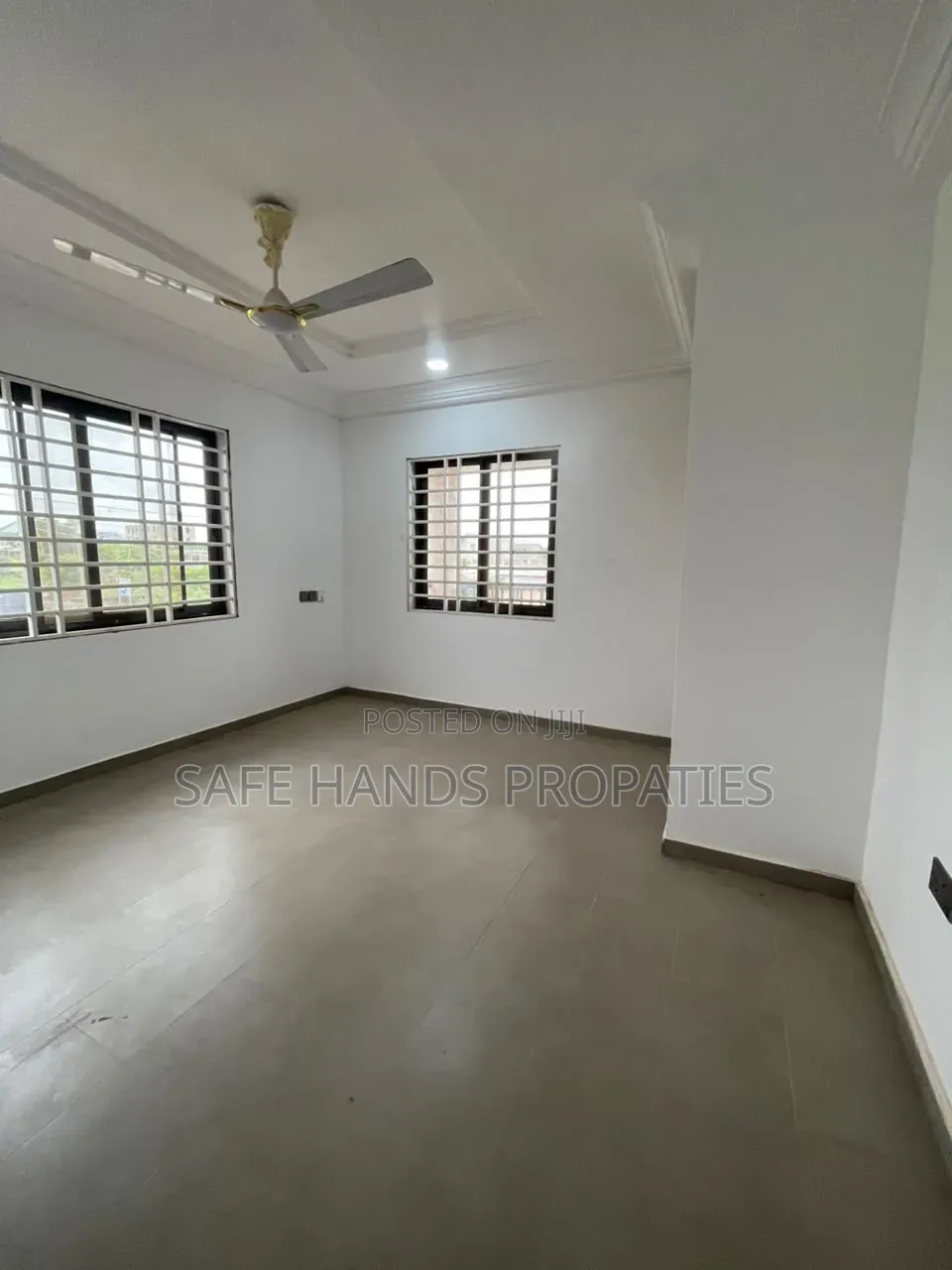 6bdrm House in Accra Metropolitan for sale