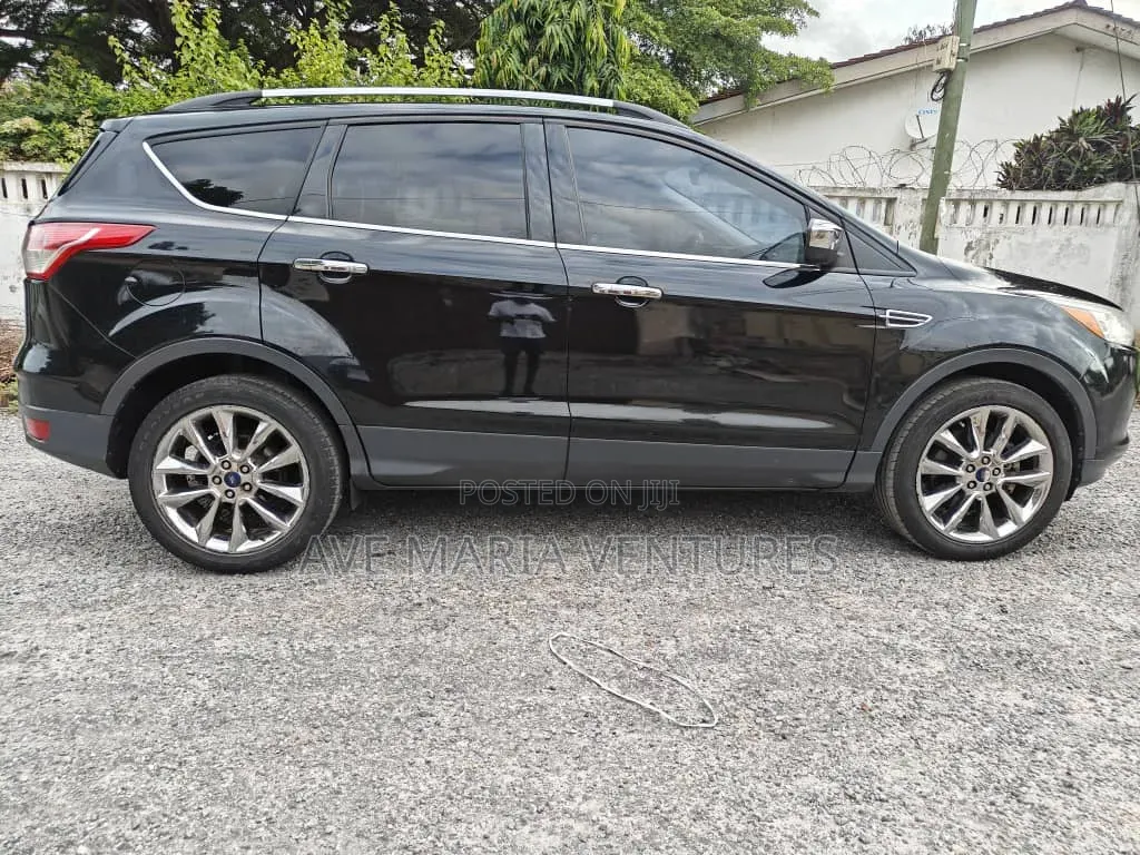 Ford Escape SE 4dr SUV AWD (1.6L 4cyl Turbo 6A) 2015 Black