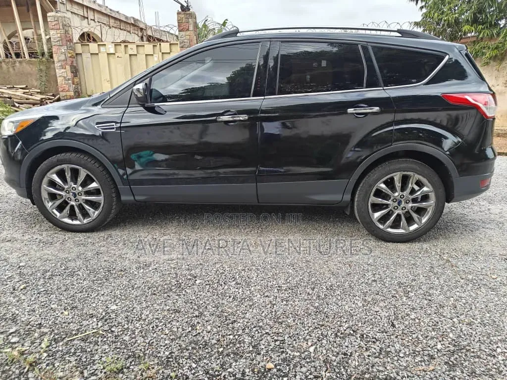 Ford Escape SE 4dr SUV AWD (1.6L 4cyl Turbo 6A) 2015 Black
