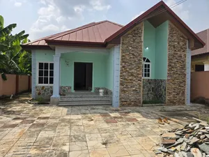3bdrm House in Oyarifa, Ghana Flag for sale