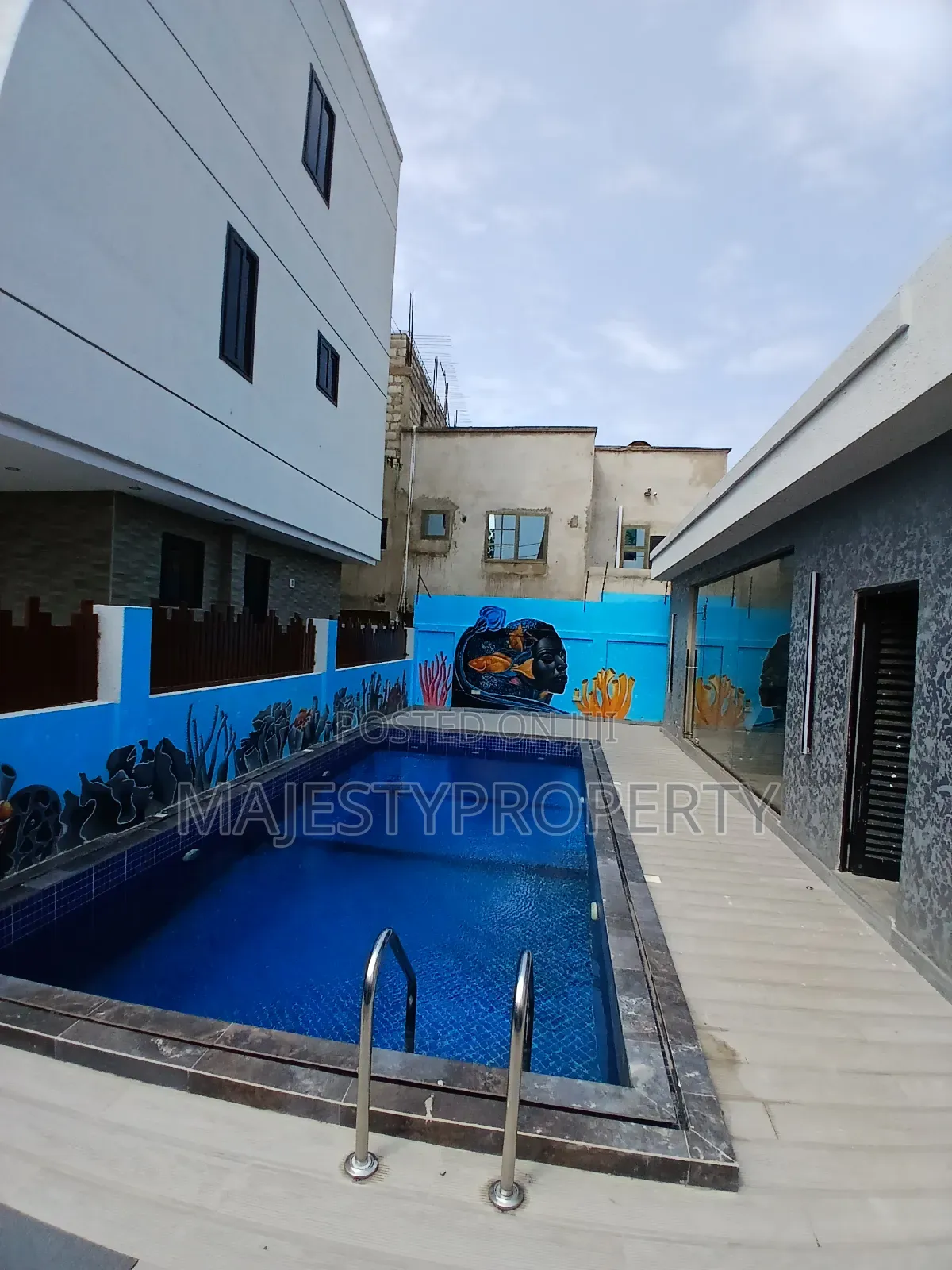 4bdrm Townhouse/Terrace in Tseaddo, Airport Residential Area for sale
